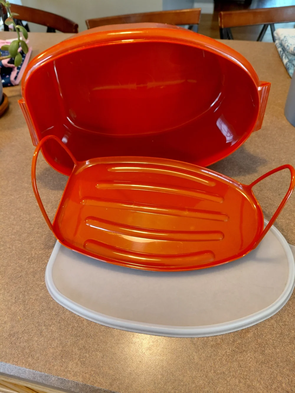 Vtg Tupperware Roast/Ham Keeper~Orange With Lid & Holder ~3 Pcc